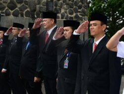 Komandan Beserta Parjurit Lanal Bandung Hadiri Ziarah dan Tabur Bunga Peringatan Bandung Lautan Api Ke-79 Tahun 2025