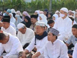 Semangat Raih Keberkahan di Hari Raya Idul Adha 1446 H, Danlanal Bersama Keluarga Besar Lanal Dumai Laksanakan Sholat Idul Adha Bersama Masyarakat