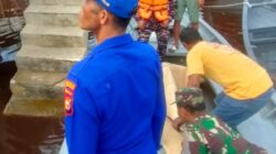 Sinergitas Pos TNI AL Sinaboi Bersama Tim SAR Gabungan Evakuasi Jenazah Penumpang KM. Perkasa di Perairan Sinaboi