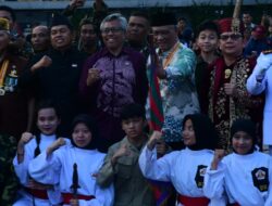 Komandan Lanal Bandung Ikuti Upacara Penurunan Bendera Merah Putih Dalam Rangka Hut Ke-80 Kemerdekaan Republik Indonesia Tingkat Provinsi Jawa Barat Tahun 2025