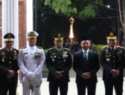 Komandan Pangkalan TNI AL Dumai Bersama Forkopimda Provinsi Riau Ikuti Apel Kehormatan dan Renungan Suci di Taman Makam Pahlawan Kusuma Dharma Pekanbaru