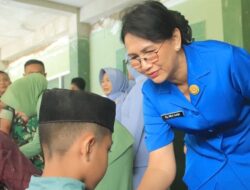 Didampingi Ketua Daerah Kodaeral IX Gabungan Jalasenastri Koarmada RI, Dankodaeral IX Hadir dan Tinjau Bhakti Kesehatan TNI di Rumkit TK II dr. J.A. Latumeten, Jelang HUT Ke-80 TNI Tahun 2025